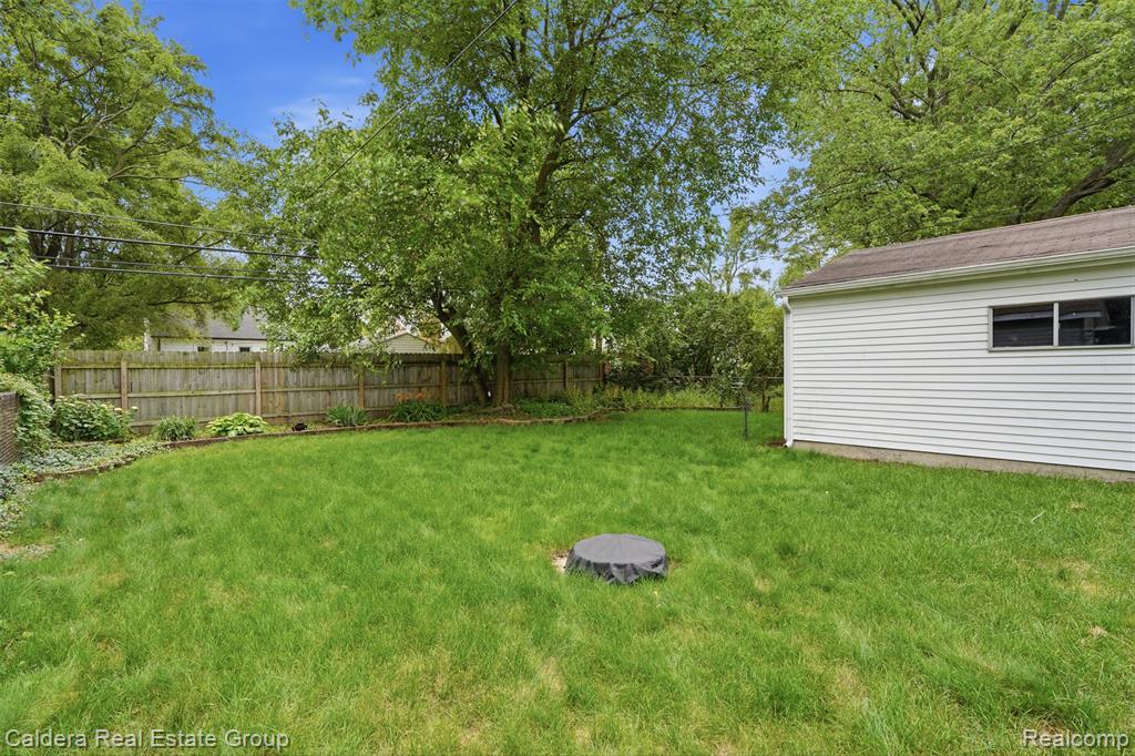 456 Allen Avenue, Commerce Twp, MI — Photo 25