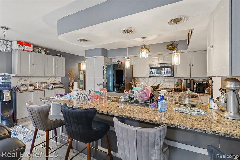 19115 Old Homestead Drive, Harper Woods, MI 48225 — Photo 10