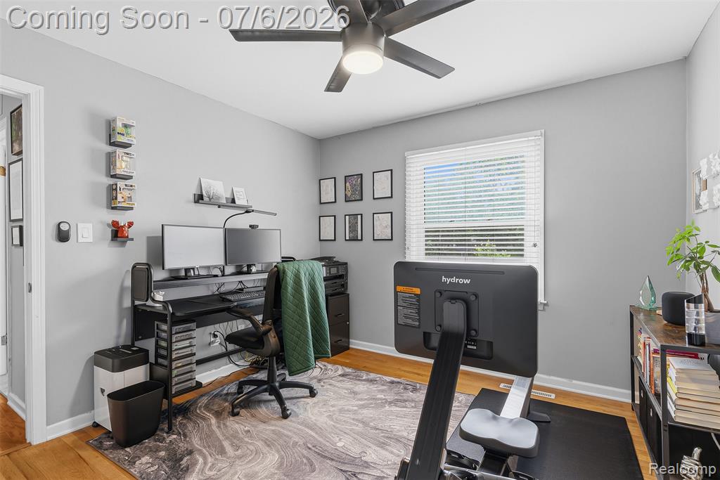 906 E Kearsley Street, Flint, MI 48503 — Photo 21