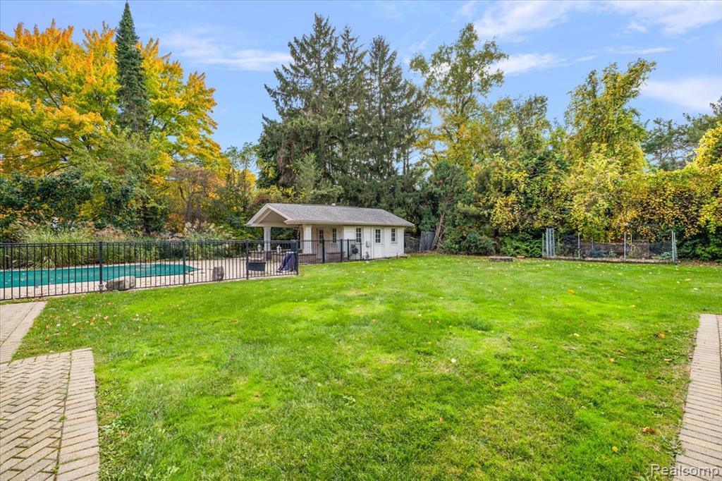 5741 Snowshoe Circle, Bloomfield Hills, MI 48301 — Photo 65