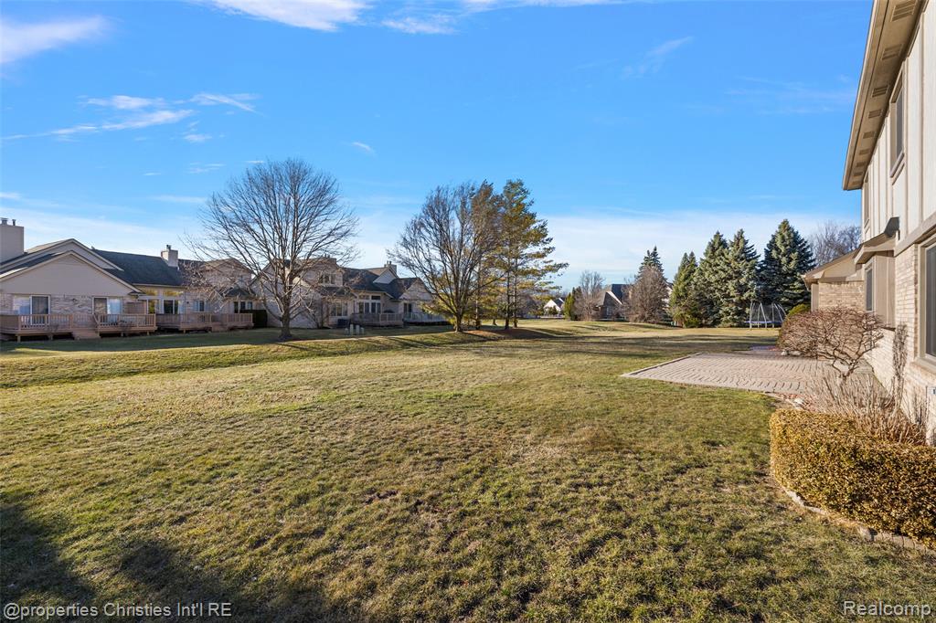 43159 La Bouquet Court, Sterling Heights, MI 48314 — Photo 9