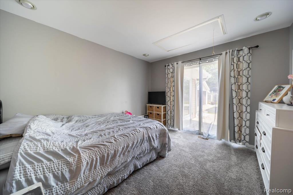795 Hogarth Avenue, Waterford, MI 48328 — Photo 11