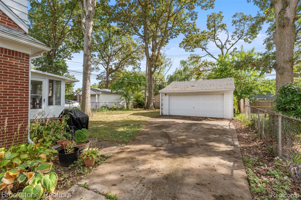 853 Leroy Street, Ferndale, MI 48220 — Photo 33