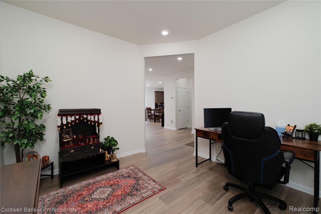 4813 Marquette Drive, Milford, MI 48381 — Photo 10