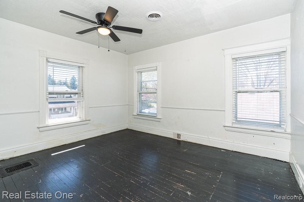 40 Moser Place, Mount Clemens, MI 48043 — Photo 19