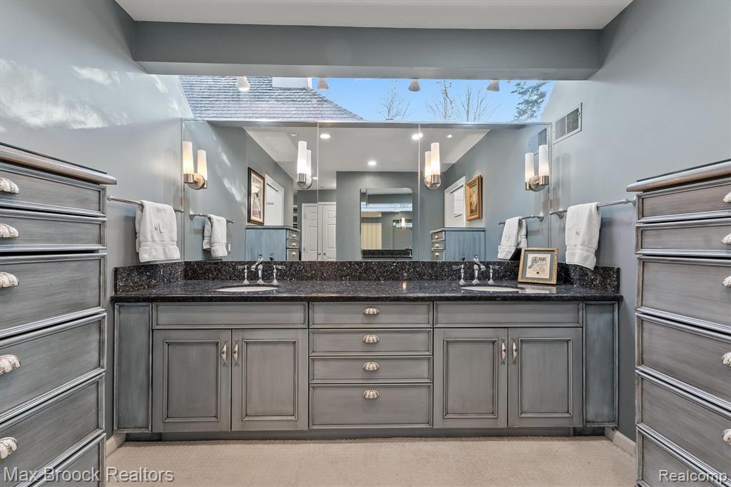 969 Bloomfield Woods, Bloomfield Hills, MI 48304 — Photo 26