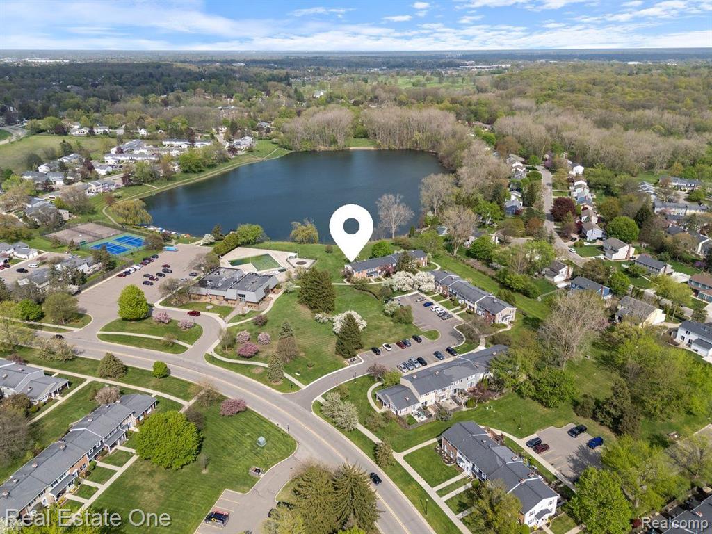 20098 BRYN MAWR, Northville, MI 48167 — Photo 3