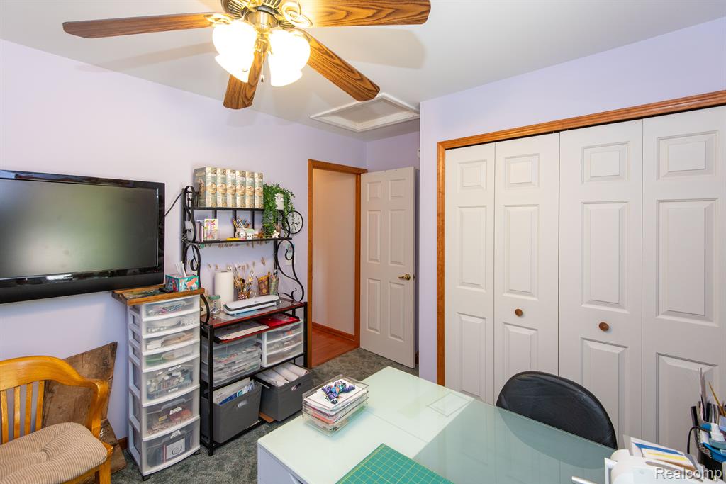 906 VILLAGE Drive, Davison, MI 48423 — Photo 23