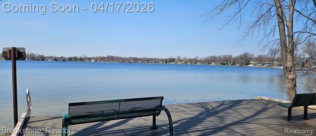 569 Cove View Drive, Waterford, MI 48327 — Photo 56