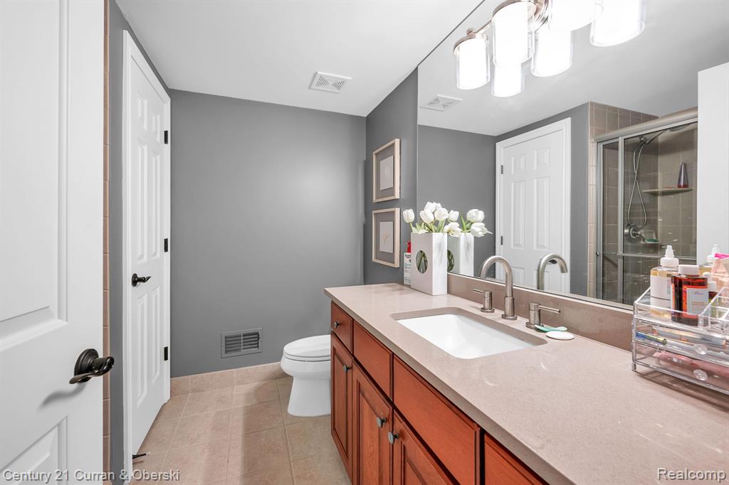 17944 RIDGEVIEW Drive, Northville, MI 48168 — Photo 34
