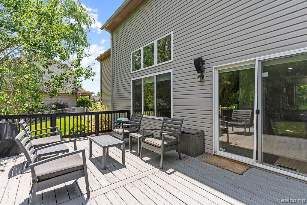8183 Loon Lane, Grand Blanc, MI 48439 — Photo 35