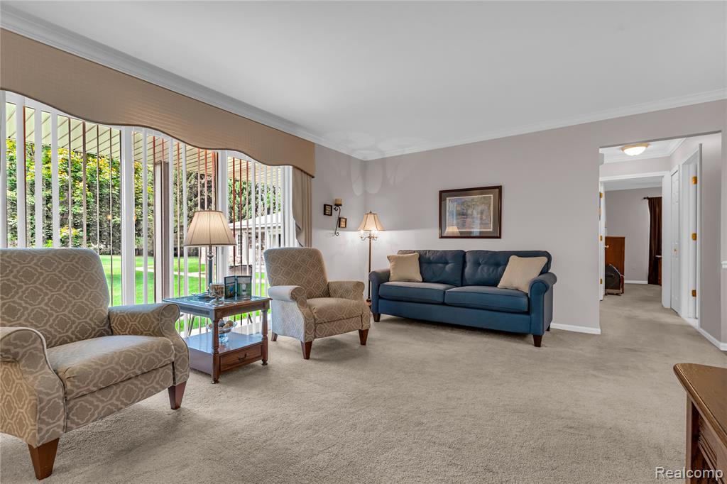 48679 Aberdeen Court, Shelby Twp, MI 48315 — Photo 5