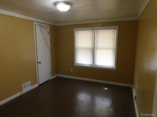 15864 BRINGARD Drive, Detroit, MI 48205 — Photo 8