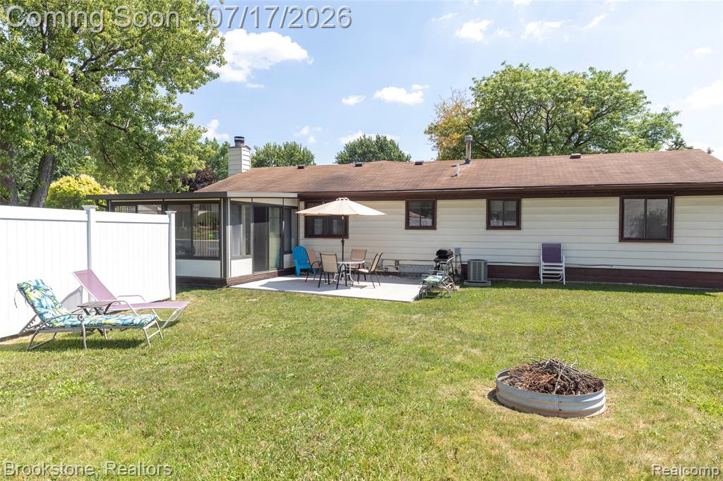 5245 Spinning Wheel Drive, Grand Blanc, MI 48439 — Photo 9