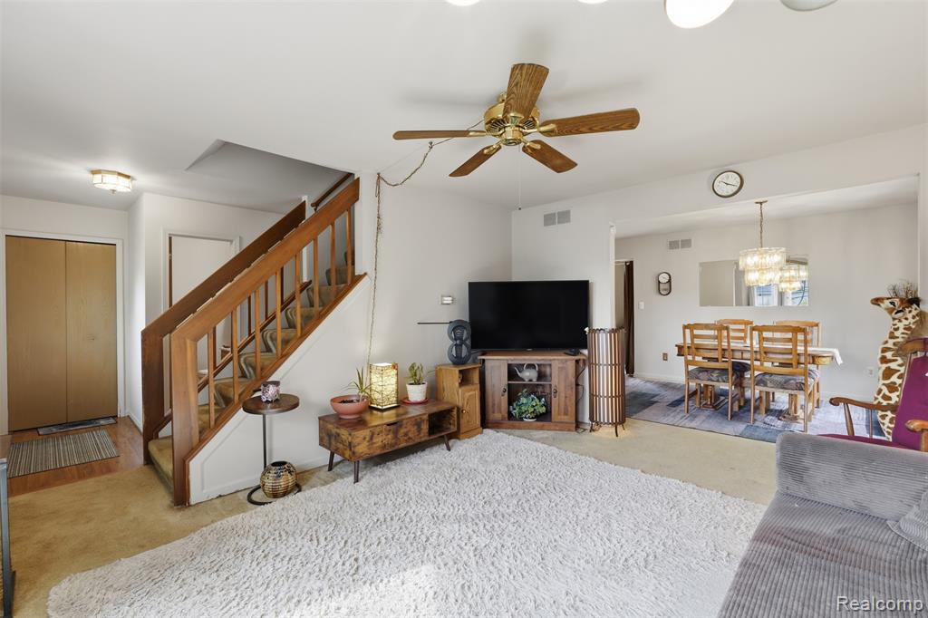 9293 Wildwood Lake Drive, Whitmore Lake, MI 48189 — Photo 8