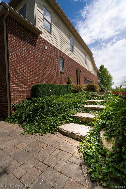 17779 BRIAR RIDGE Lane, Northville, MI 48168 — Photo 53