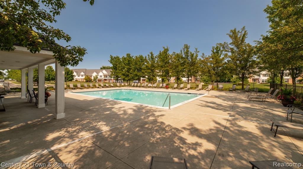 1032 SHIAWASSEE Circle, Howell, MI 48843 — Photo 42