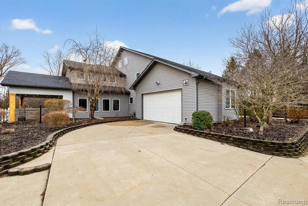552 N McKinley Road, Flushing, MI 48433 — Photo 5