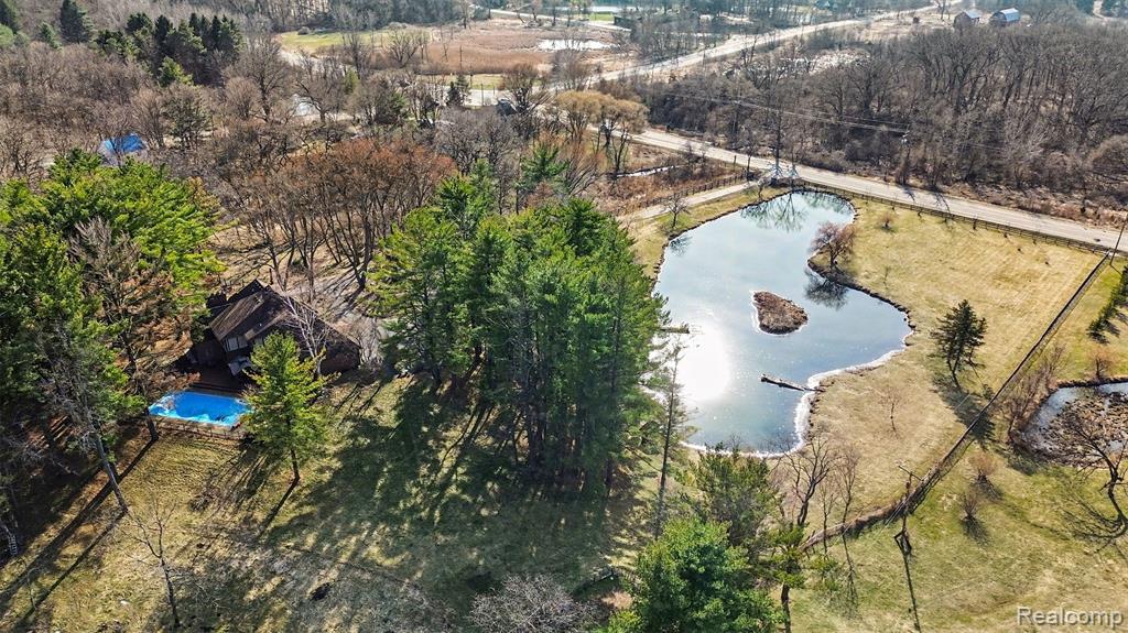 100 N Latson Road, Howell, MI 48843 — Photo 58