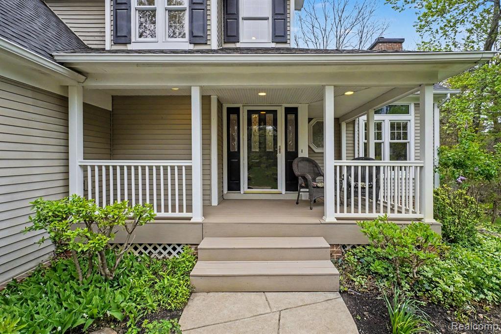 7690 Allen Road, Clarkston, MI 48348 — Photo 2