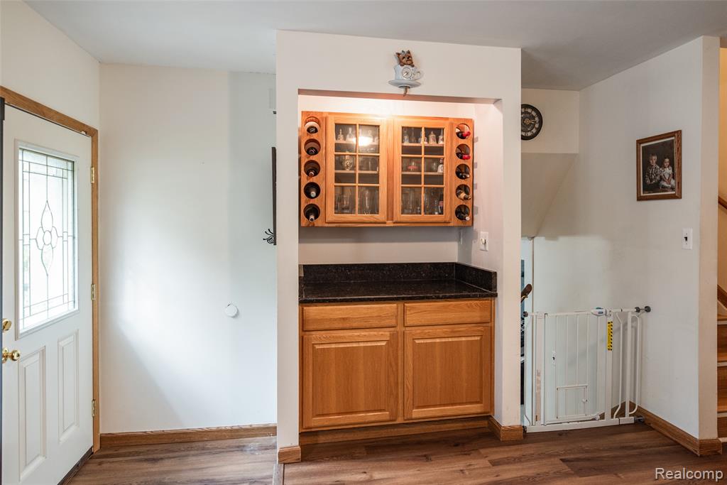 4245 Bunker Avenue, West Bloomfield, MI 48323 — Photo 35