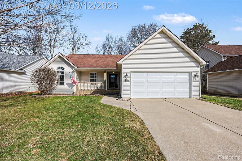 755 1st Street, Fenton, MI 48430 — front exterior