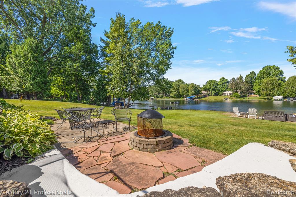 9311 Whipple Shores Drive, Clarkston, MI 48348 — Photo 19