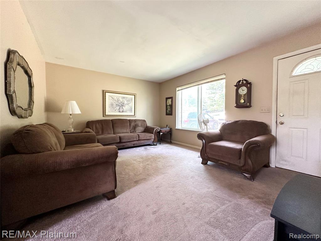 5741 Crandall Road, Howell, MI 48855 — Photo 3