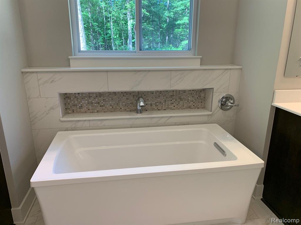 14045 Regatta Bay Drive, Shelby, MI, 48315