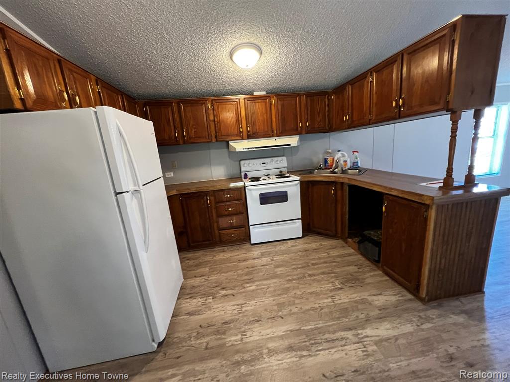 7136 Mapleview Circle W, 65, Brown, MI 48416 — Photo 10