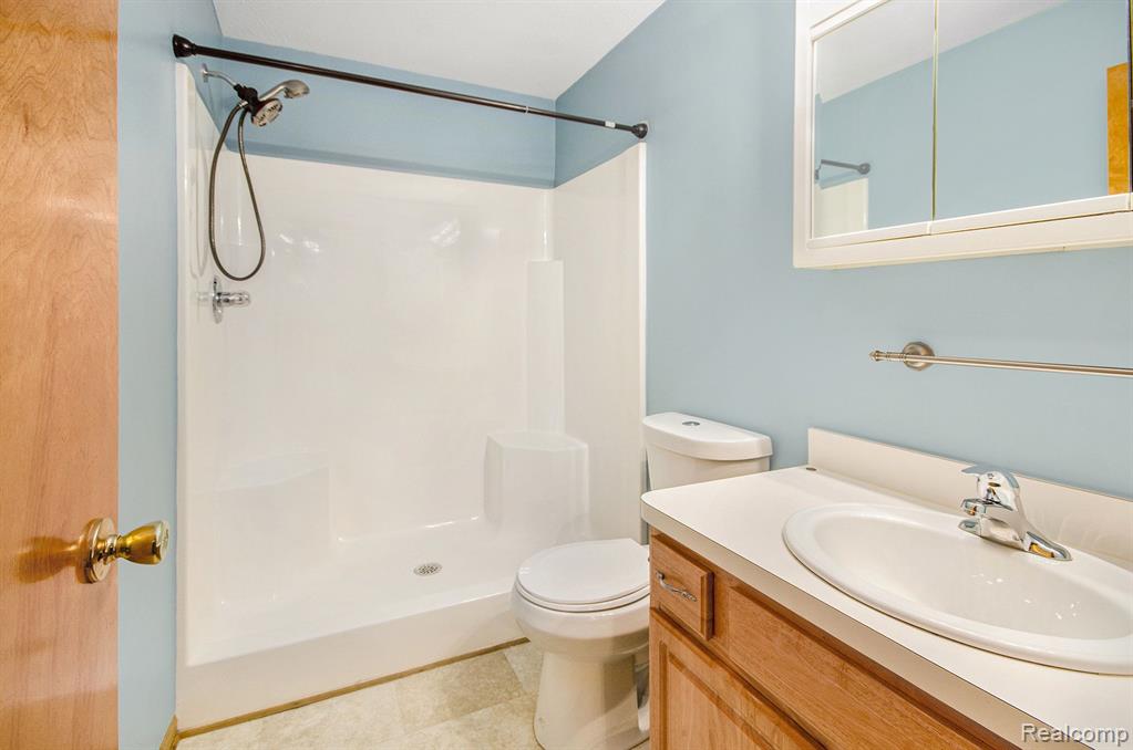 356 MARIGOLD Circle, Westland, MI — Photo 13