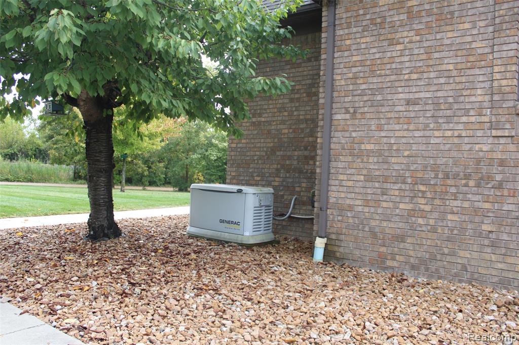 30500 Ostreich Rd Road, Rockwood, MI — Photo 39