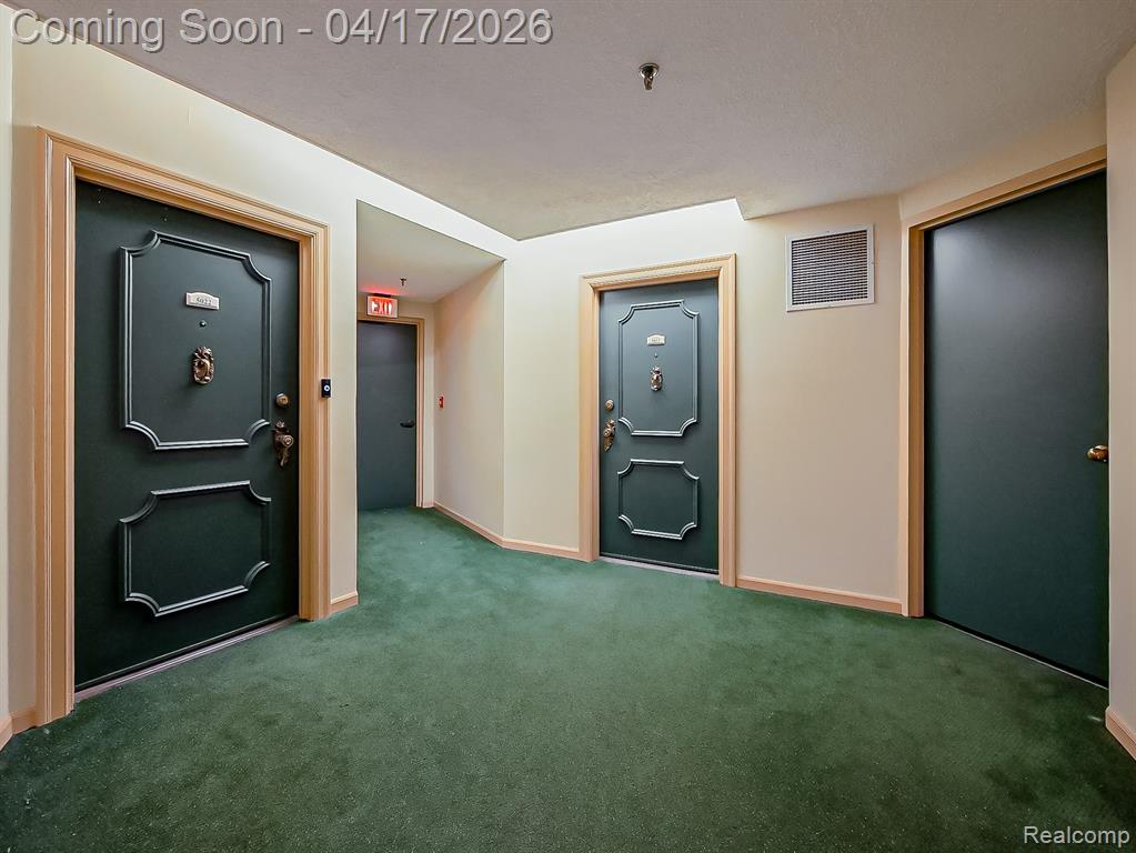 43000 12 Oaks Crescent Drive, 5022, Novi, MI 48377 — Photo 24