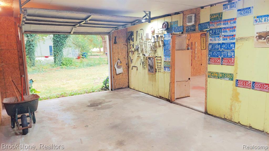 5104 CHESANING Road, Chesaning, MI 48616 — Photo 54