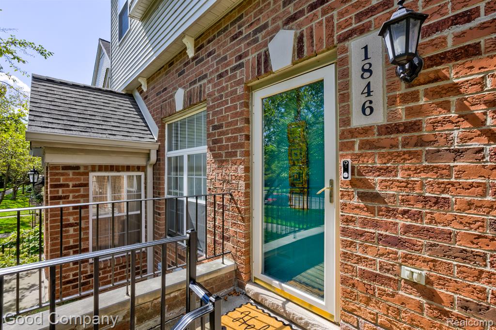 1846 Campau Farms Circle, 120, Detroit, MI 48207 — Photo 33