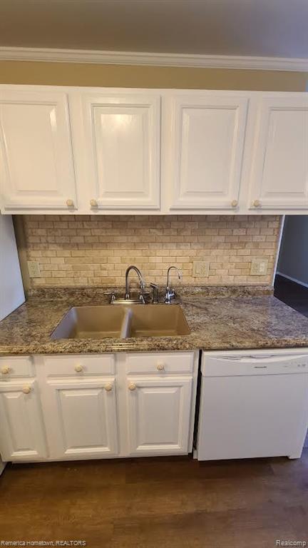 42542 Saratoga Road, 26, Canton, MI 48187 — Photo 12