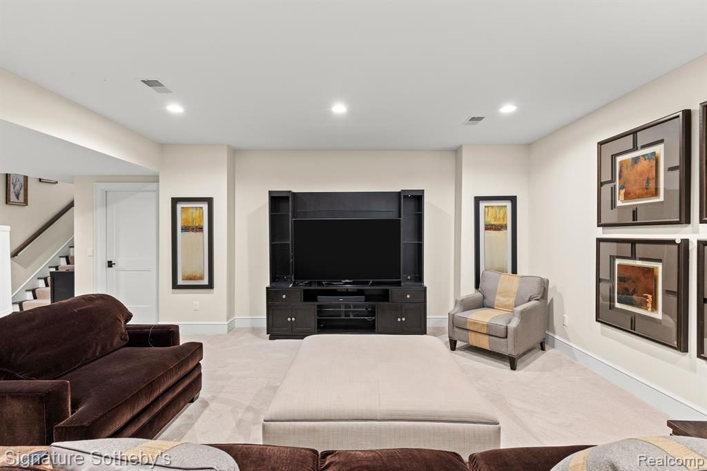 555 Chesterfield Avenue, Birmingham, MI 48009 — Photo 26