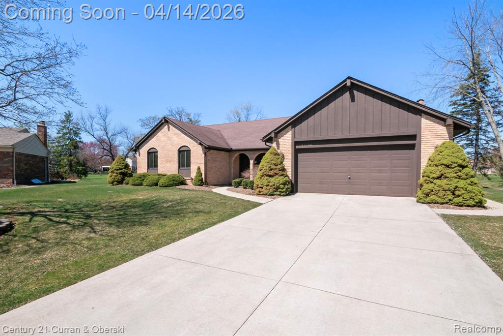 41100 White Haven Court, Northville, MI 48168 — Photo 9