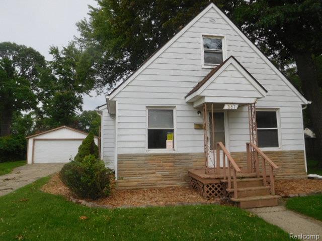 387 W Maxlow Avenue, Hazel Park, MI 48030