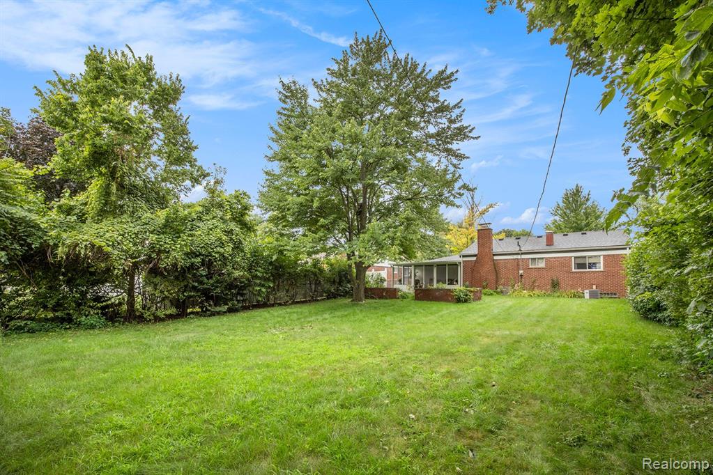 40158 DIANE Drive, Sterling Heights, MI 48313 — Photo 12