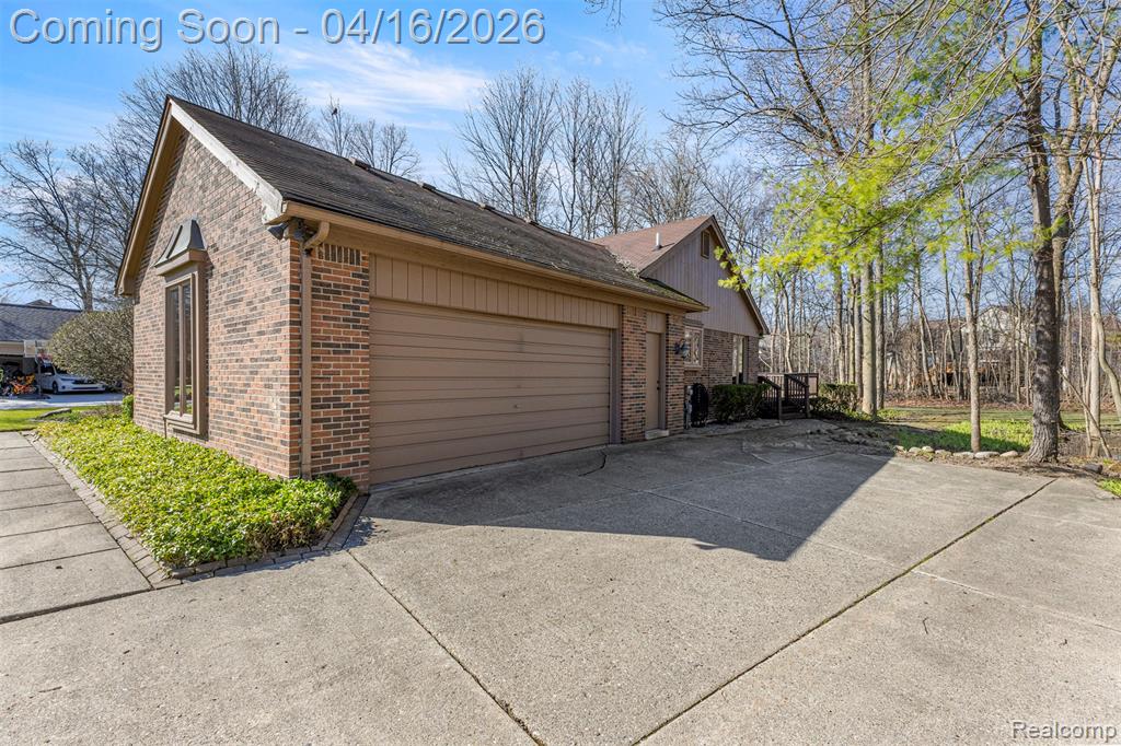 6482 Denton Court, Troy, MI 48098 — Photo 34