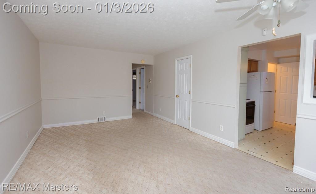 4696 Syracuse Street, Dearborn Heights, MI 48125 — Photo 28
