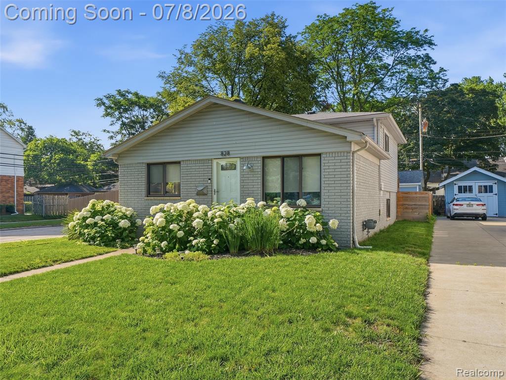 828 E 2nd Street, Royal Oak, MI 48067 — Photo 3