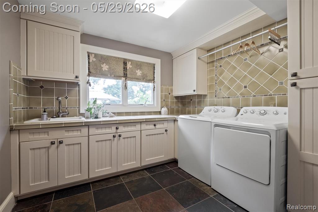 864 Pine Needle Trail, Rochester, MI 48306 — Photo 29