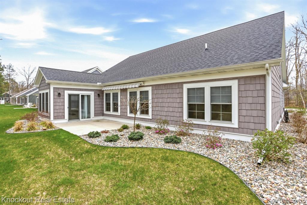 7422 Aspen Creek Drive, Midland, MI 48642 — Photo 33