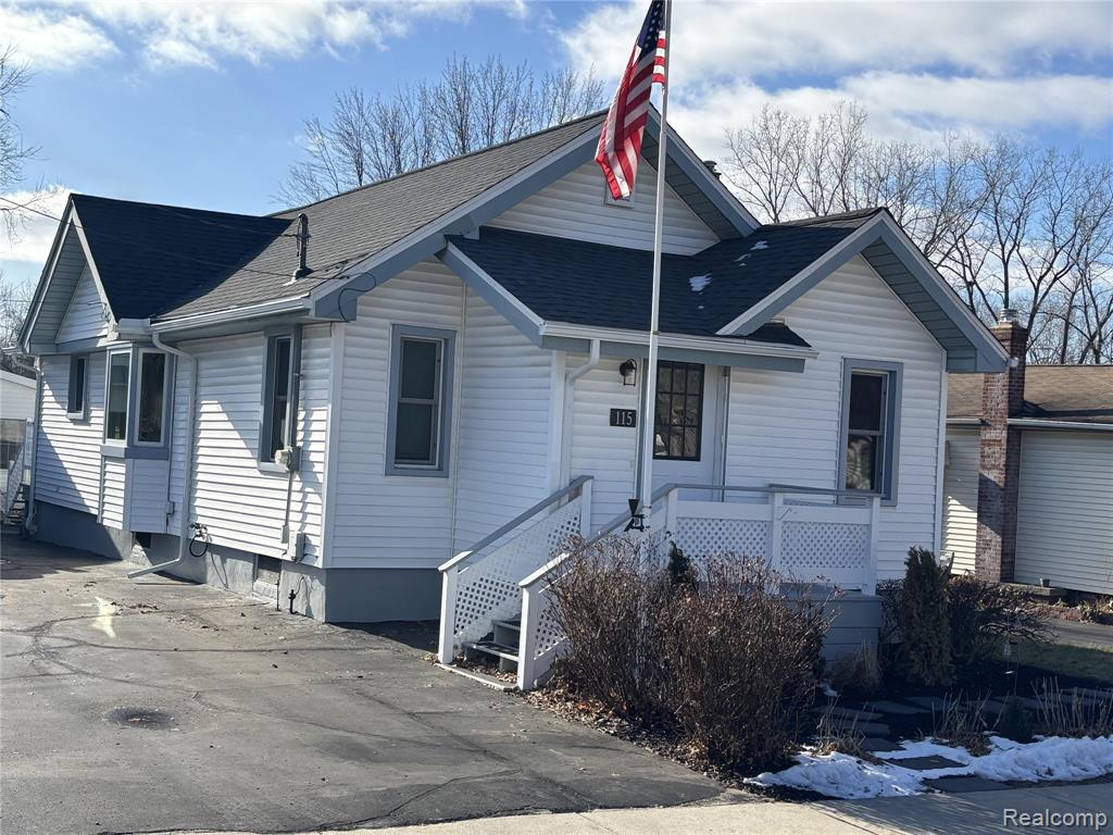 115 Orchard Street, Otisville, MI 48463 — front exterior