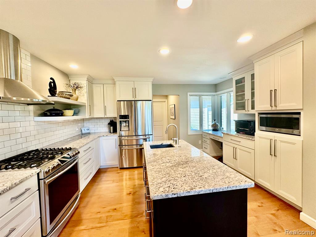 4674 Cottonwood Drive, Ann Arbor, MI 48108 — Photo 17