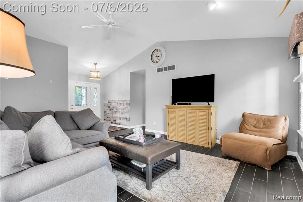 4436 Maplewood Meadows Avenue, Grand Blanc, MI 48439 — Photo 7