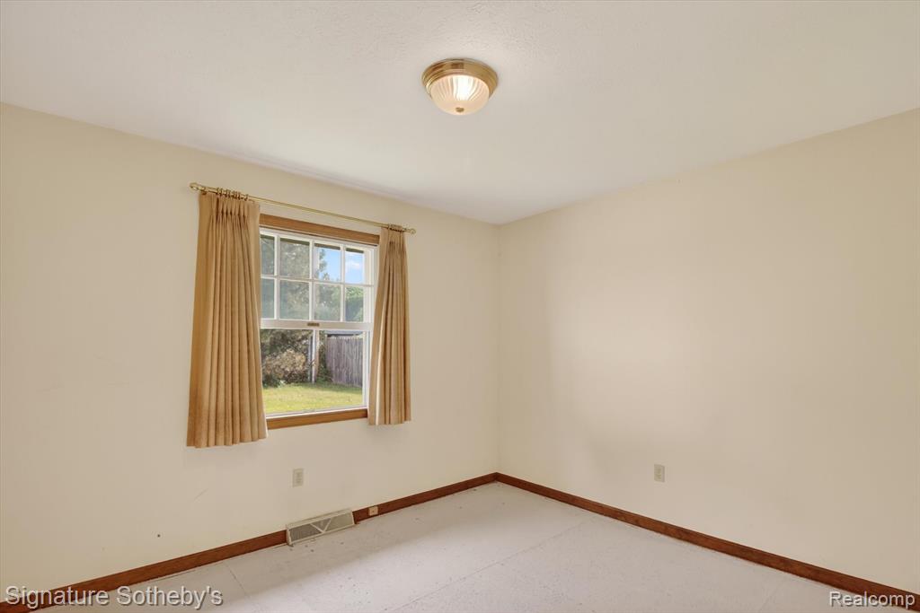 652 Willow Lane, Frankenmuth, MI 48734 — Photo 13