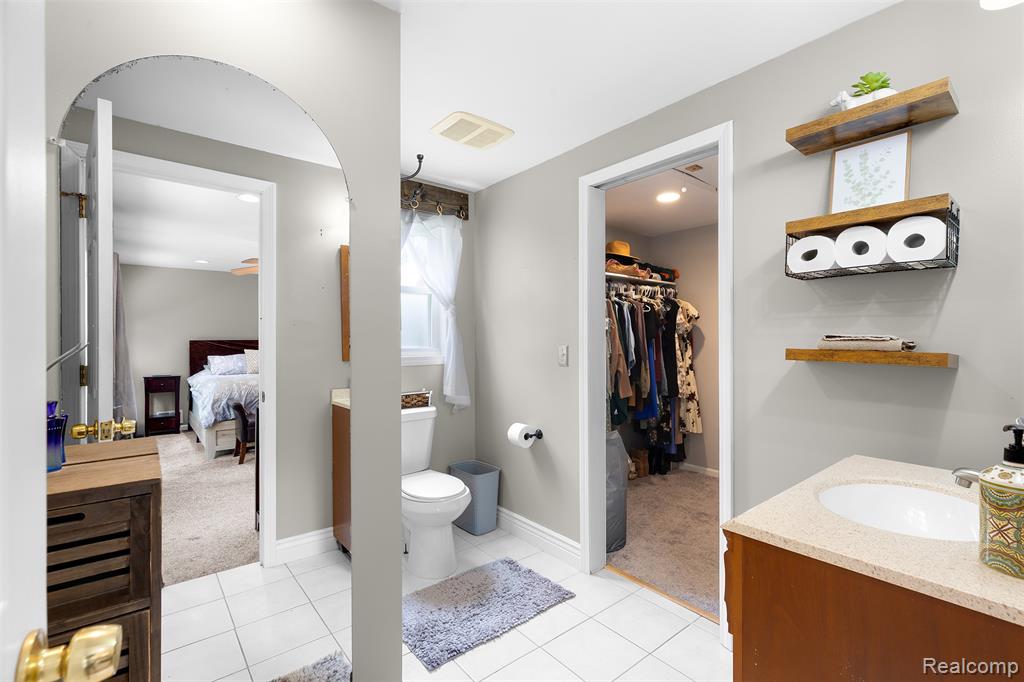 7677 Washburn, Washington, MI — Photo 16